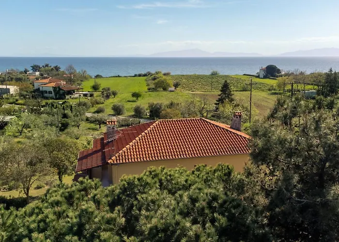 Nice House By The Sea!